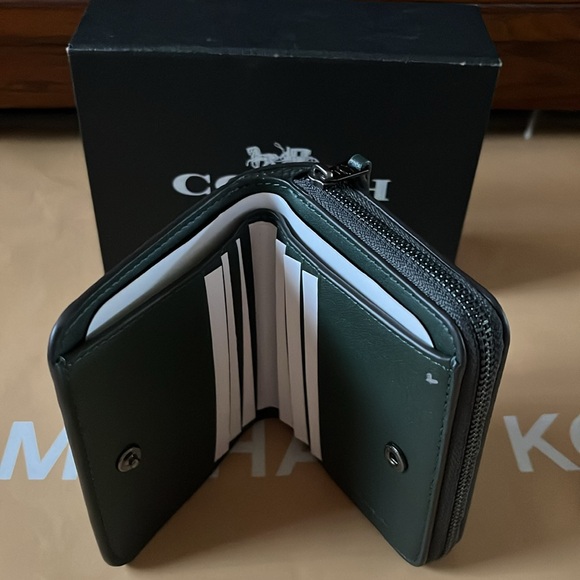 Restored Billfold Wallet In Colorblock - Picture 5 of 7